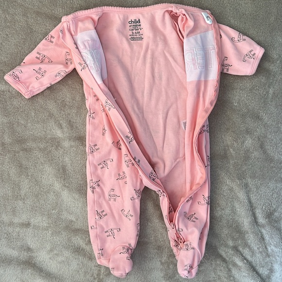 🩷2 for 10$🩷Child of Mine by Carters Baby Girl 2-Way Zip Sleeper, Size 3-6 months - Picture 8 of 9